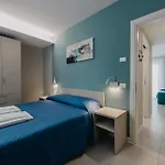 Dama * Padenghe sul Garda
